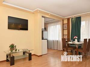 1-к квартира, посуточно, 57м2, 1/1 этаж