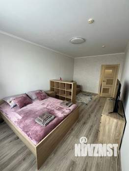 1-к квартира, посуточно, 42м2, 8/17 этаж