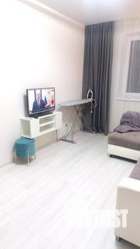 1-к квартира, посуточно, 37м2, 6/8 этаж