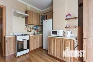 1-к квартира, посуточно, 49м2, 1/1 этаж