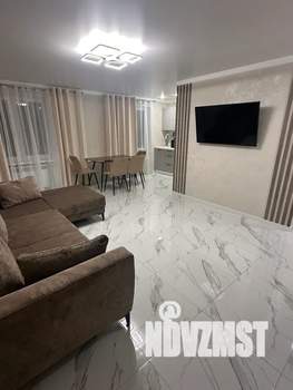 2-к квартира, посуточно, 45м2, 1/5 этаж