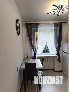 1-к квартира, посуточно, 35м2, 3/5 этаж