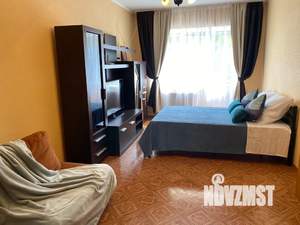 1-к квартира, посуточно, 38м2, 3/5 этаж