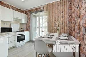 1-к квартира, посуточно, 38м2, 7/10 этаж