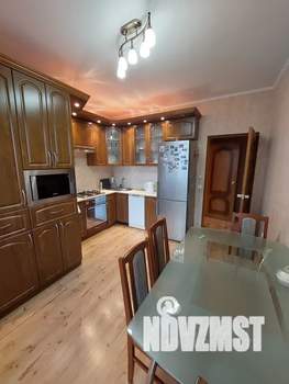 3-к квартира, посуточно, 106м2, 2/9 этаж