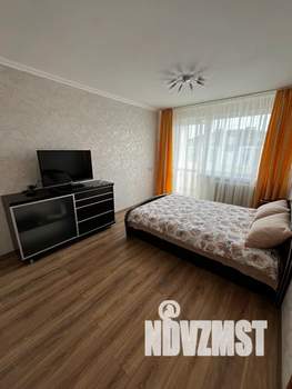 1-к квартира, посуточно, 35м2, 8/10 этаж