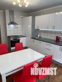 2-к квартира, посуточно, 66м2, 1/9 этаж