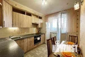 1-к квартира, посуточно, 42м2, 6/15 этаж