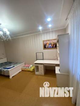 3-к квартира, посуточно, 106м2, 1/10 этаж