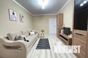 1-к квартира, посуточно, 42м2, 1/10 этаж