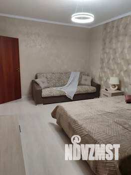 1-к квартира, посуточно, 37м2, 6/9 этаж