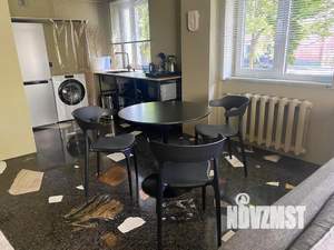 Студия квартира, посуточно, 43м2, 1/5 этаж