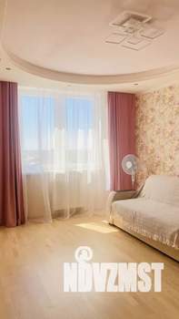 1-к квартира, посуточно, 42м2, 14/17 этаж