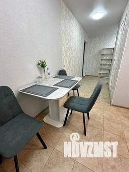 1-к квартира, посуточно, 40м2, 1/10 этаж