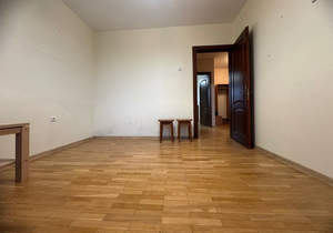 4-к квартира, на длительный срок, 74м2, 4/6 этаж