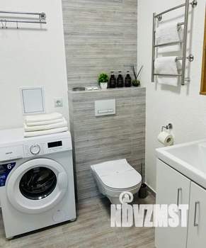 2-к квартира, посуточно, 65м2, 1/4 этаж
