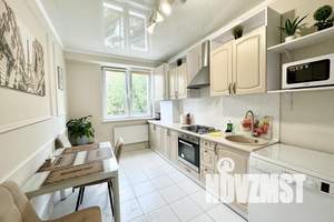 1-к квартира, посуточно, 45м2, 2/9 этаж