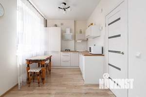 Студия квартира, посуточно, 30м2, 7/10 этаж