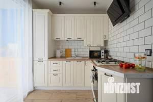 1-к квартира, посуточно, 40м2, 2/10 этаж