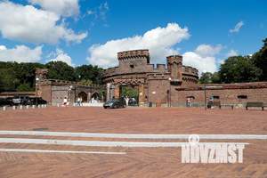 1-к квартира, посуточно, 40м2, 8/10 этаж