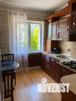 2-к квартира, посуточно, 50м2, 3/3 этаж