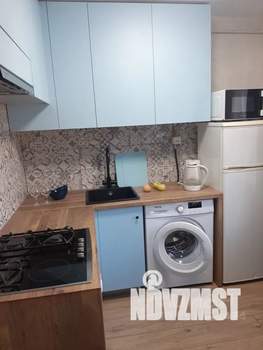 Студия квартира, посуточно, 37м2, 3/4 этаж