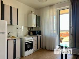 1-к квартира, посуточно, 38м2, 13/13 этаж