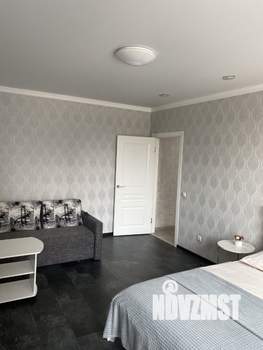 1-к квартира, посуточно, 37м2, 4/8 этаж