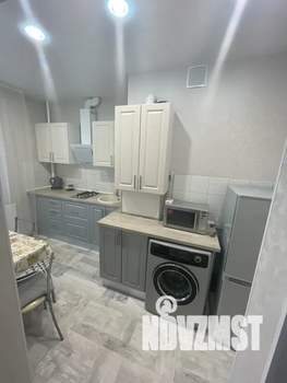 1-к квартира, посуточно, 40м2, 3/9 этаж