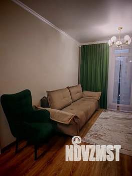 1-к квартира, посуточно, 42м2, 7/10 этаж