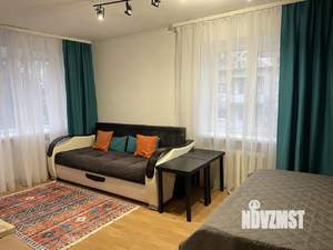 1-к квартира, посуточно, 35м2, 4/4 этаж