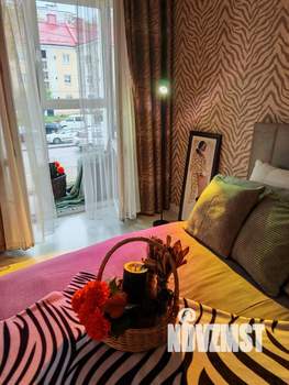 Студия квартира, посуточно, 40м2, 2/10 этаж