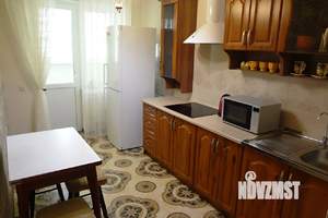 1-к квартира, посуточно, 42м2, 1/16 этаж