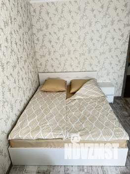 1-к квартира, посуточно, 42м2, 6/9 этаж