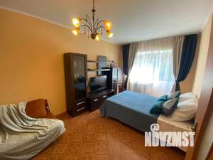 1-к квартира, посуточно, 38м2, 3/5 этаж