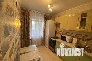 1-к квартира, посуточно, 40м2, 5/9 этаж