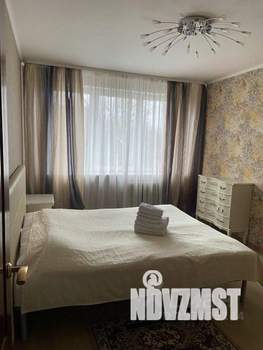 1-к квартира, посуточно, 64м2, 1/1 этаж