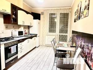 1-к квартира, посуточно, 46м2, 1/1 этаж