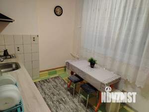 1-к квартира, посуточно, 32м2, 1/3 этаж