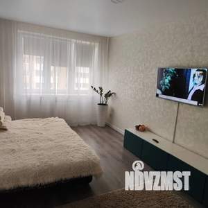 1-к квартира, посуточно, 36м2, 9/17 этаж
