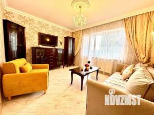 2-к квартира, посуточно, 52м2, 1/1 этаж