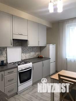 1-к квартира, посуточно, 40м2, 1/8 этаж