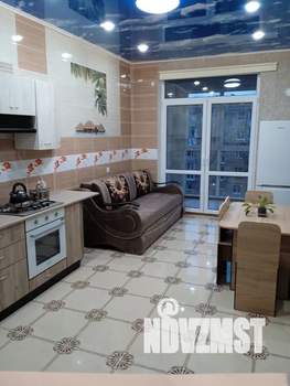 1-к квартира, посуточно, 73м2, 4/10 этаж
