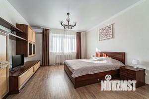2-к квартира, посуточно, 63м2, 1/1 этаж