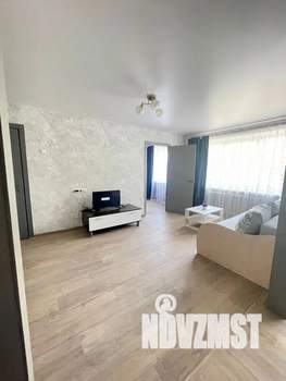 2-к квартира, посуточно, 45м2, 2/5 этаж