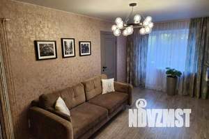 1-к квартира, посуточно, 44м2, 3/3 этаж