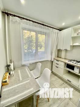 2-к квартира, посуточно, 52м2, 1/5 этаж