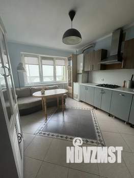 1-к квартира, посуточно, 49м2, 2/5 этаж