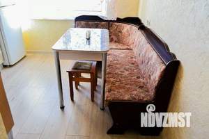 2-к квартира, посуточно, 47м2, 1/1 этаж