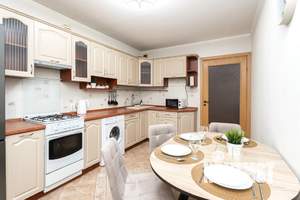 2-к квартира, посуточно, 70м2, 1/1 этаж